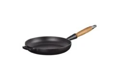 Le Creuset Signature Skillet Wooden Handle