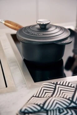 Le Creuset Signature Sauce Pan Wooden Handle -Outdoor Camping Shop 21139180000460 LS 00004 1280x1280