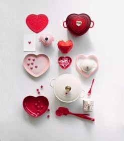 Le Creuset Heart Collection Oven 11 Le Creuset Heart Collection Oven -Outdoor Camping Shop 21401200602455 21074228451449 60506257770003 69084300600031 81901100101830 80302350101805 60210237770099 91056421060099 LS00001 1280x1280