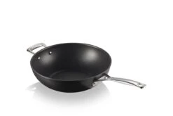 Le Creuset Toughened Nonstick Stir-Fry Pan With Helper Handle -Outdoor Camping Shop 51104300010202 00008 1280x1280