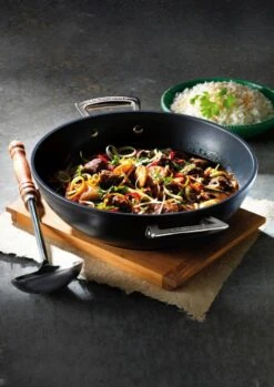 Le Creuset Toughened Nonstick Wok -Outdoor Camping Shop 51105320010502 LS00004 1280x1280