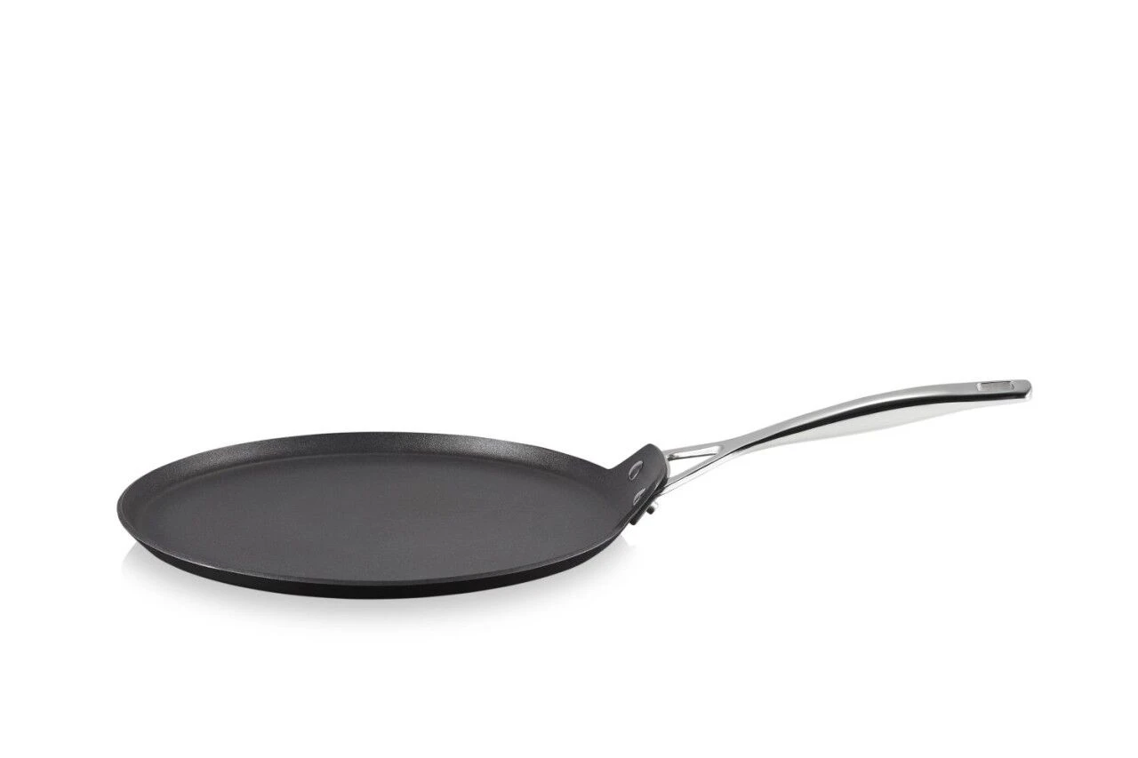 Le Creuset Toughened Nonstick Crepe Pan 7 Le Creuset Toughened Nonstick Crepe Pan - Image 5