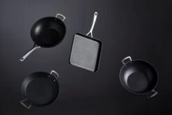 Le Creuset Toughened Nonstick Paella Pan -Outdoor Camping Shop 52102280010202 51105320010502 52101320010101 LS00001 1280x1280