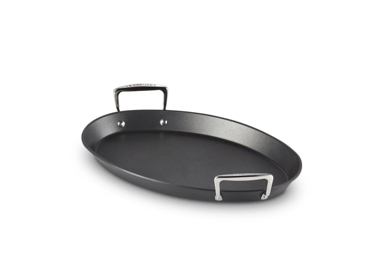 Le Creuset Toughened Nonstick Oval Fry Pan 7 Le Creuset Toughened Nonstick Oval Fry Pan - Image 5