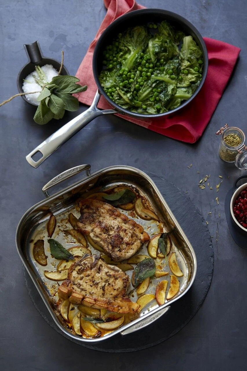 Le Creuset Classic Stainless Steel Square Roasting Pan 12 Le Creuset Classic Stainless Steel Square Roasting Pan - Image 10