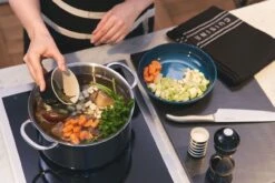 Le Creuset Stainless Steel Stockpot With Lid -Outdoor Camping Shop 96602120000000 70102222000099 70403201400099 98000213000100 96002000140000 LS00002 1280x1280