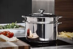 Le Creuset Stainless Steel Pasta Pot With Colander Insert 21 Le Creuset Stainless Steel Pasta Pot With Colander Insert -Outdoor Camping Shop 96604926000000 LS00001 1280x1280