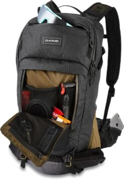 Dakine Seeker 18L -Outdoor Camping Shop SEEKER18L BLACK 610934326604 10002780 BLACK 02X PT01 1280x1280