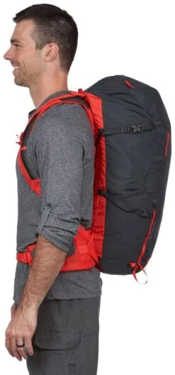 Thule Alltrail 35L Men´s -Outdoor Camping Shop Small Thule AllTrail 35L TALM135 Obsidian Feature 09 3203536 1280x1280